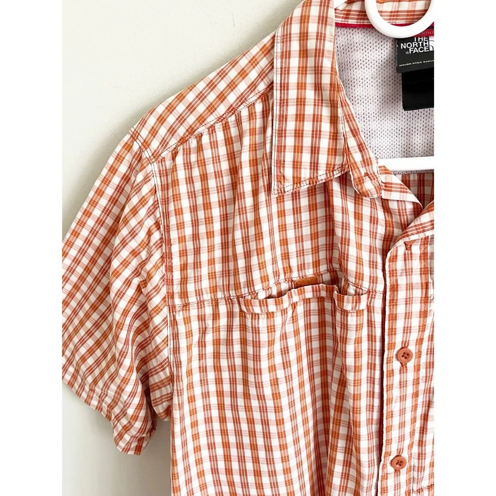 The North Face rust plaid short sleeve shirt L